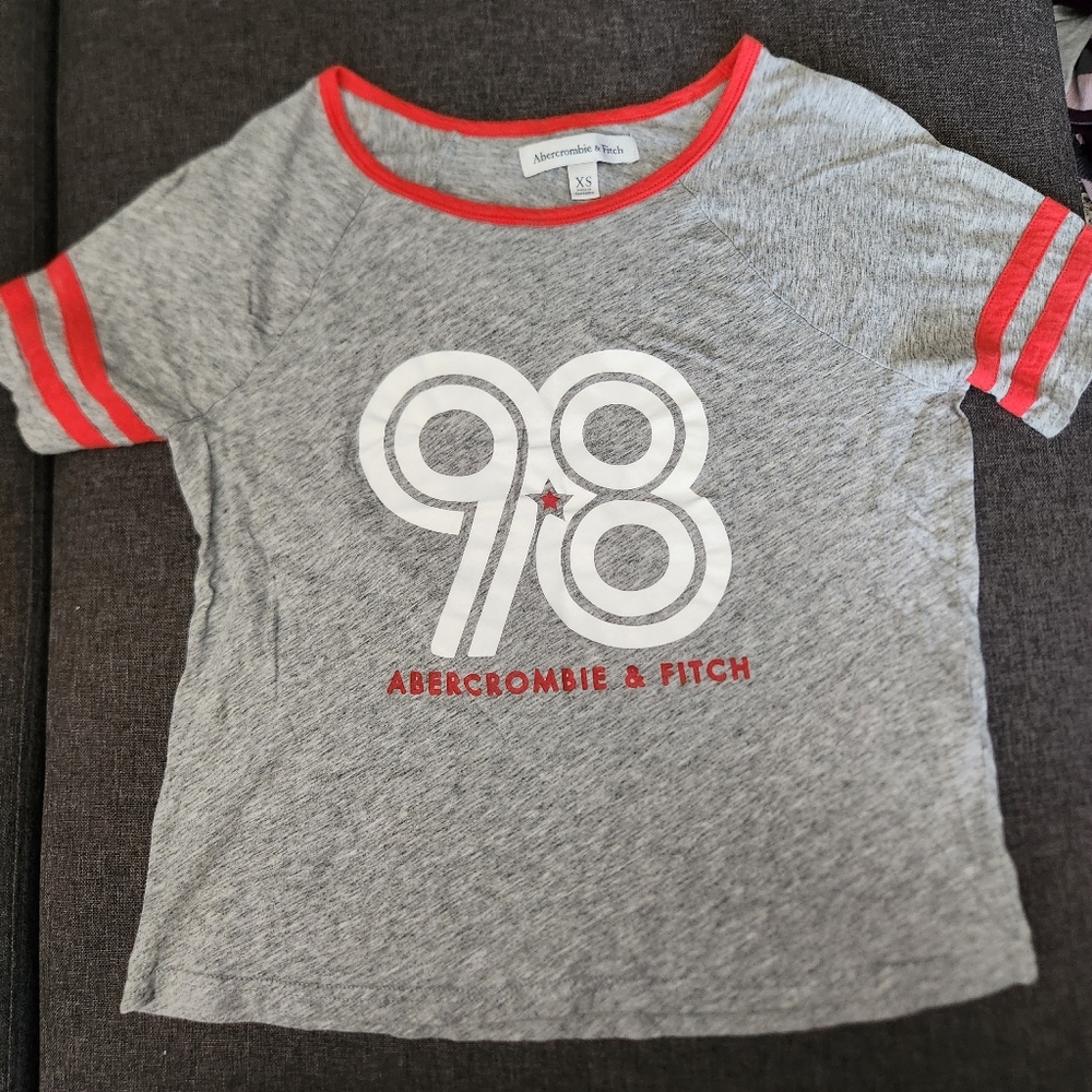 🔺️2 for $8 Abercrombie CropTop